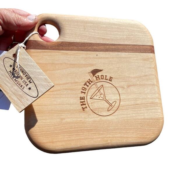 NWT Cutting Board Barware-Soundview Millworks "The 19th Hole" Martini Engraving - Picture 1 of 11